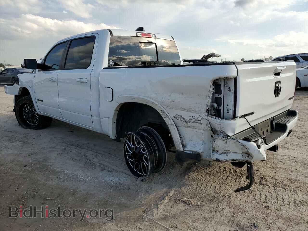 2020 RAM 1500 - VIN: 1C6SRFJT4LN130436 - Фото 2
