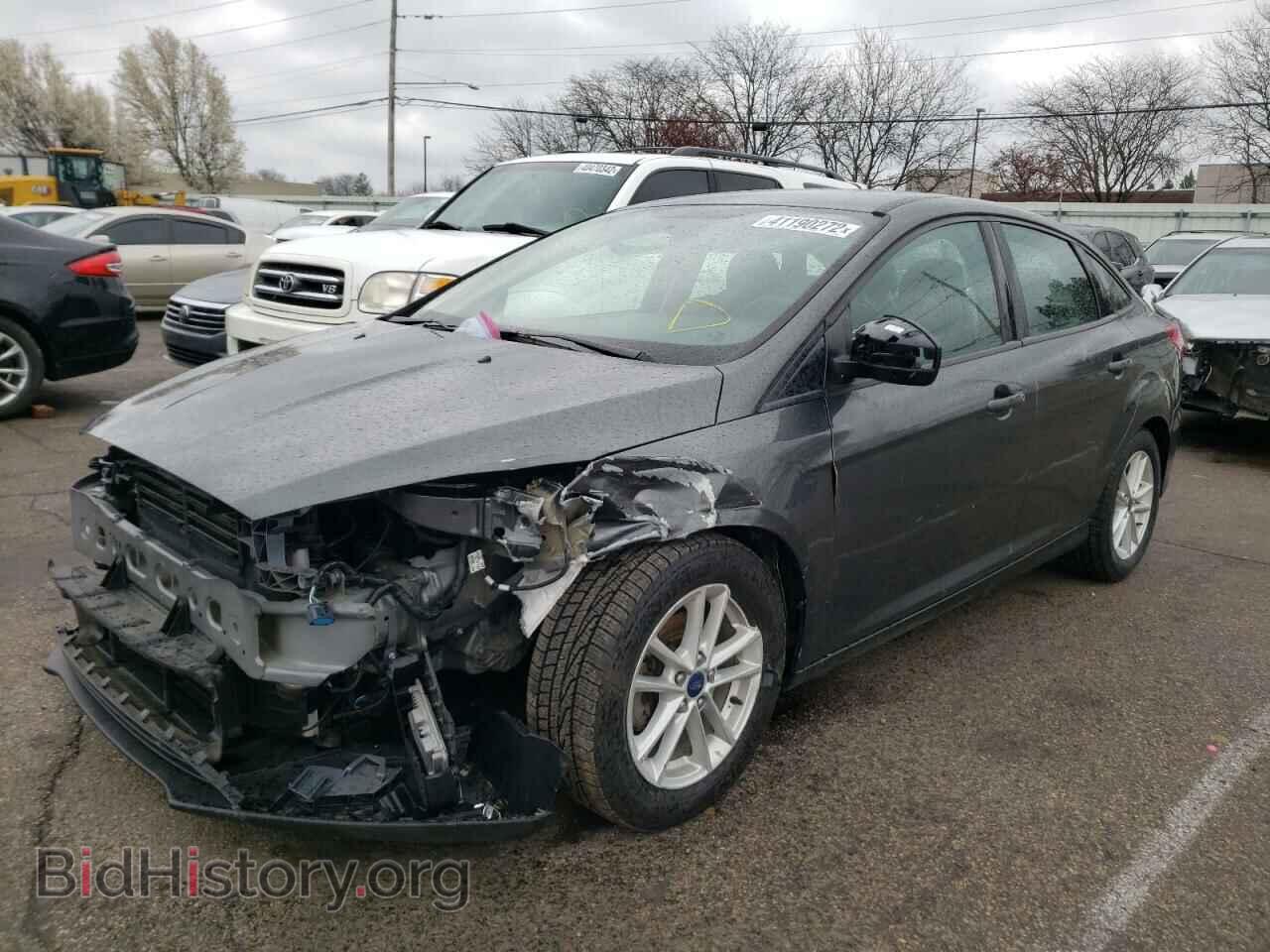 2017 FORD FOCUS - VIN: 1FADP3F23HL305810 - Фото 2