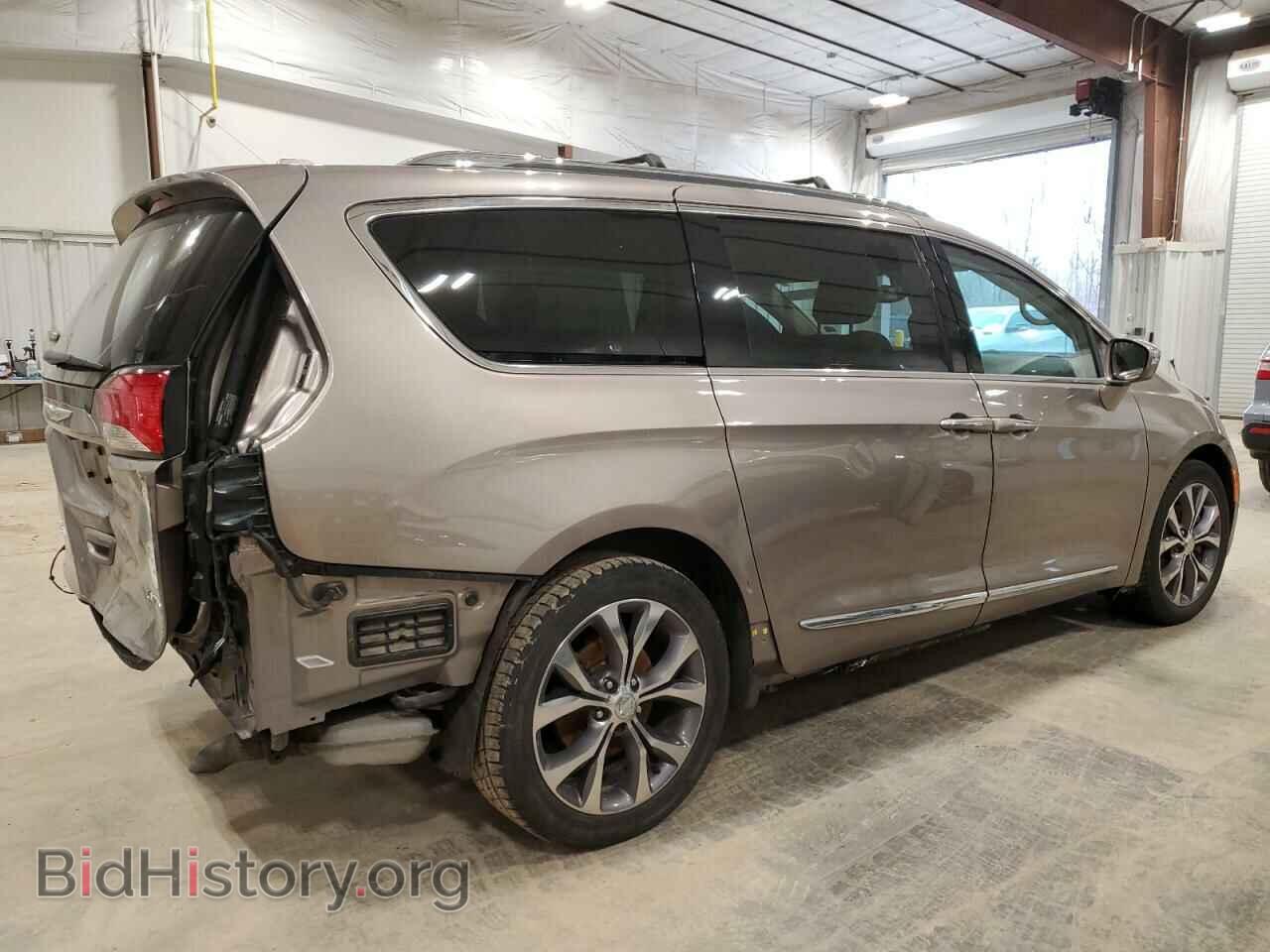 2017 CHRYSLER PACIFICA - VIN: 2C4RC1GGXHR570273 - Photo 3