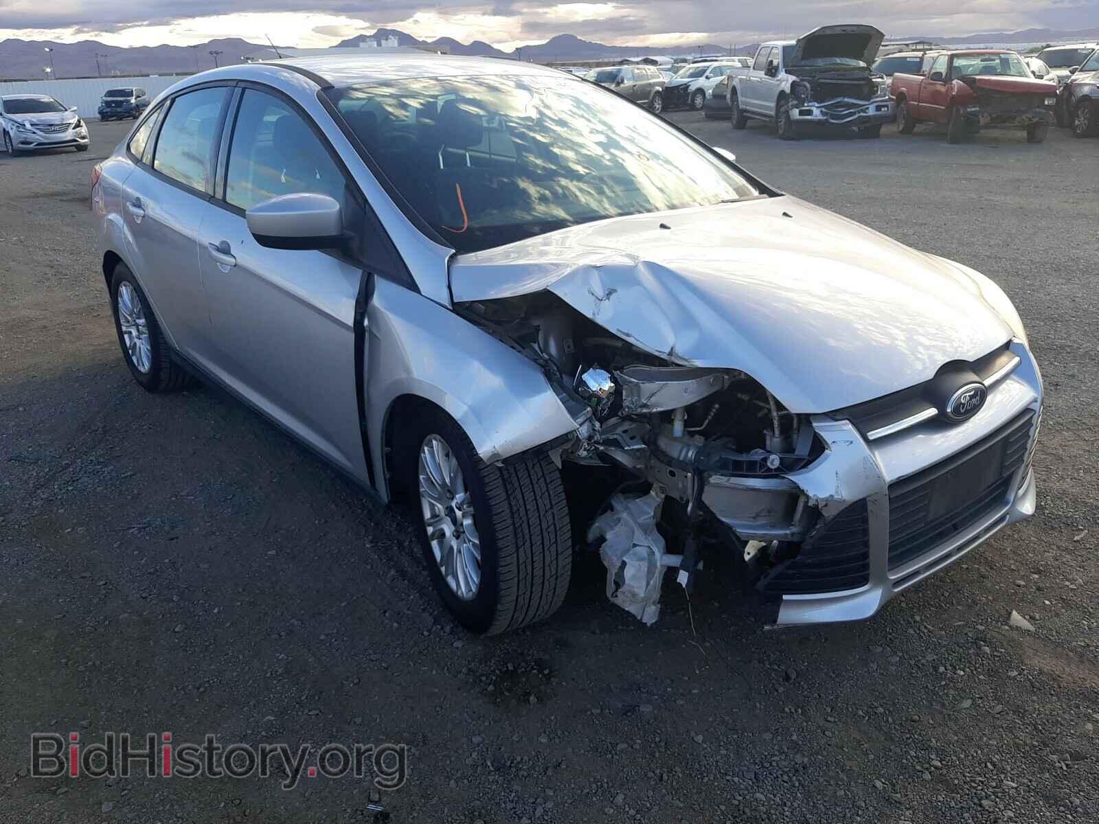 Photo 1FAHP3F25CL178696 - FORD FOCUS 2012