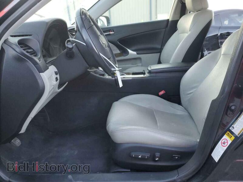2010 Lexus IS (VIN JTHBF5C20A5121910) — фото 7 из 12