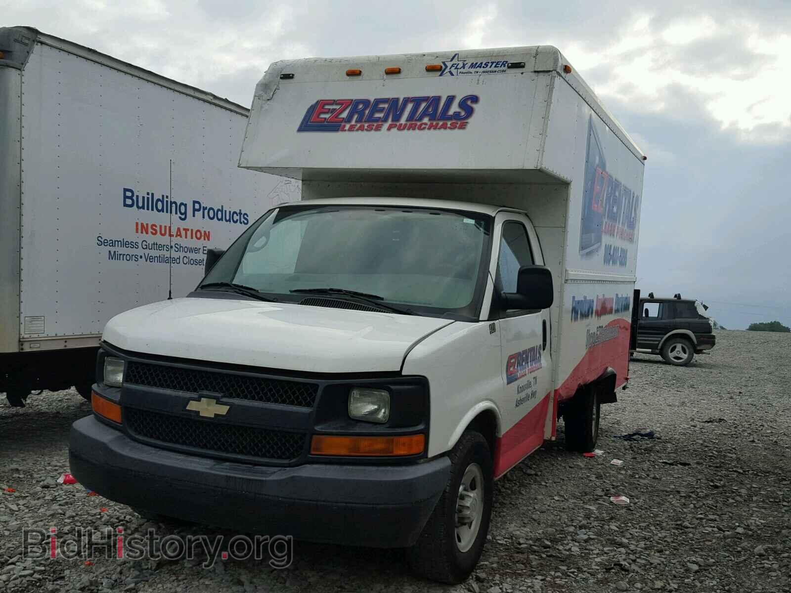2011 CHEVROLET EXPRESS - VIN: 1GB0G2BA2B1111471 - Фото 2