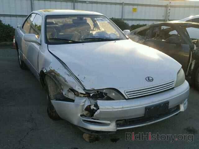 Photo JT8BF12G2T0171827 - LEXUS ES300 1996