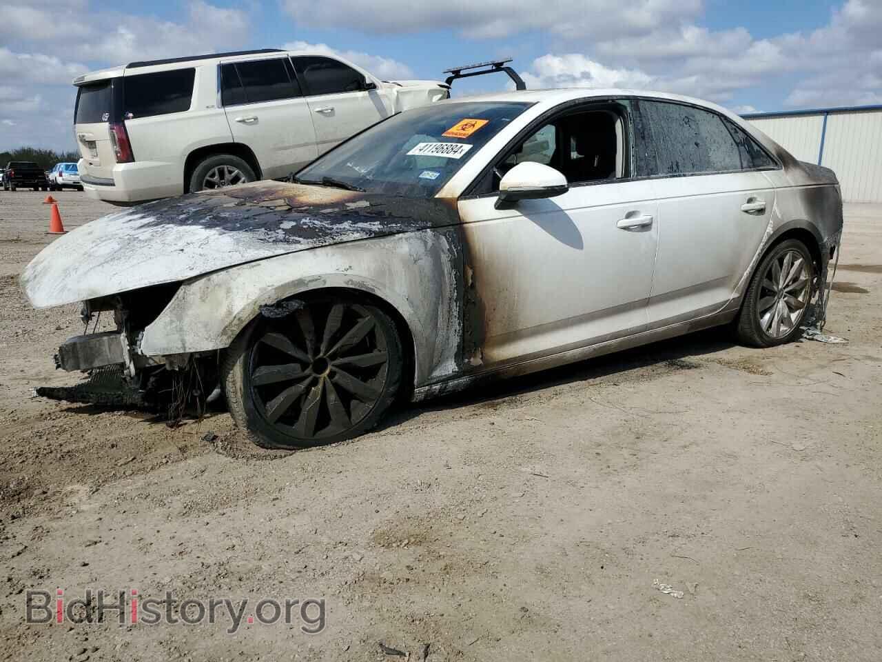 Photo WAUGNAF45HN029098 - AUDI A4 2017