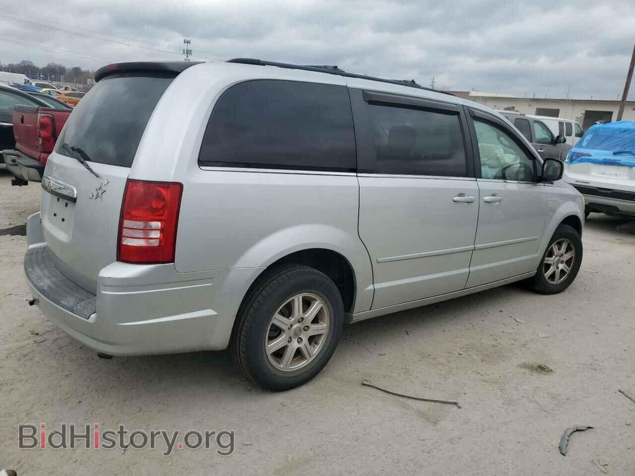 2008 CHRYSLER MINIVAN - VIN: 2A8HR54P68R663435 - Фото 3