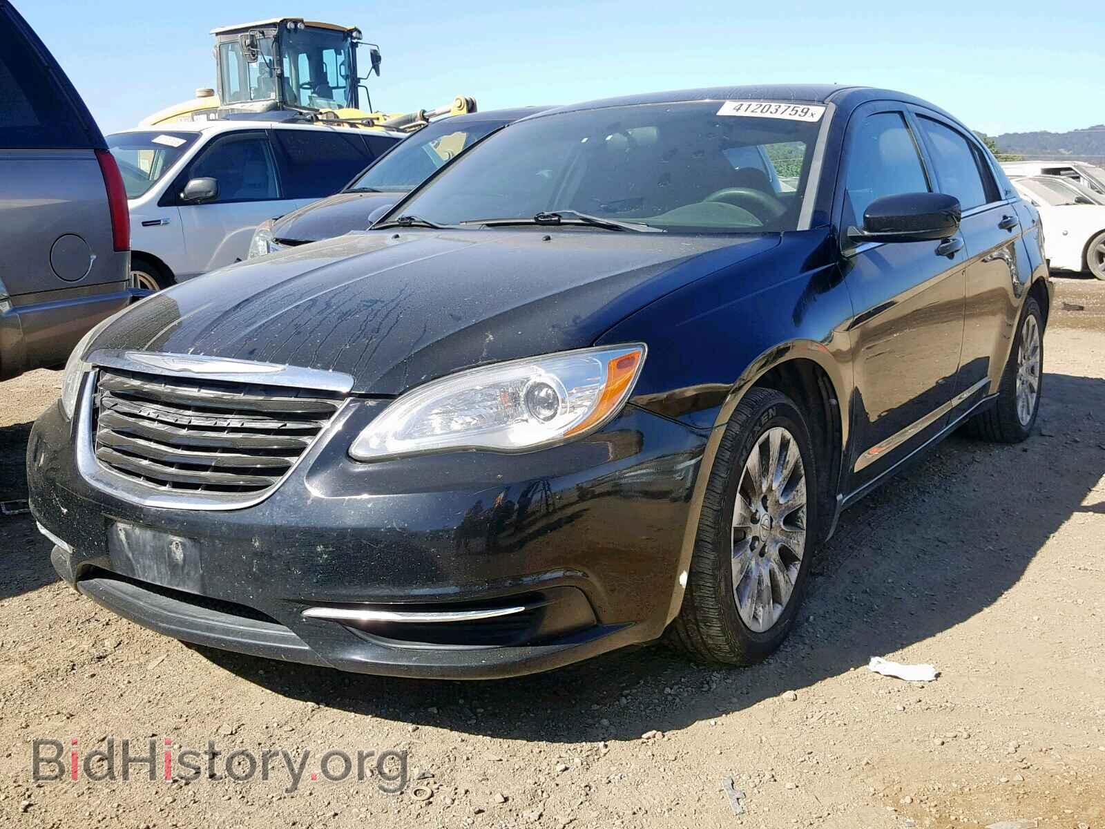 2011 CHRYSLER 200 - VIN: 1C3BC4FB5BN581411 - Фото 2