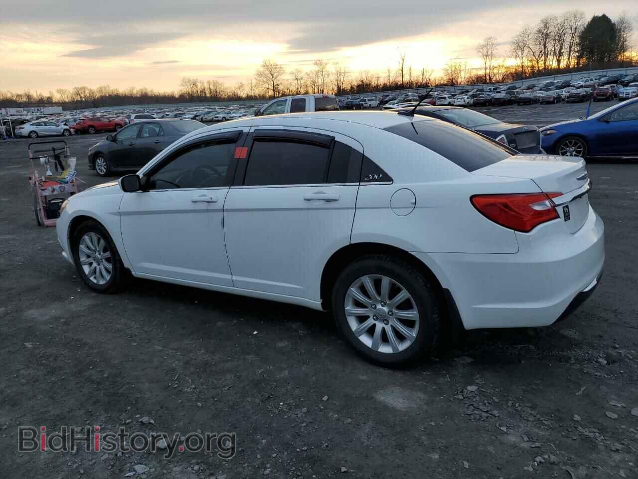 2013 CHRYSLER 200 - VIN: 1C3CCBBB1DN695066 - Фото 2