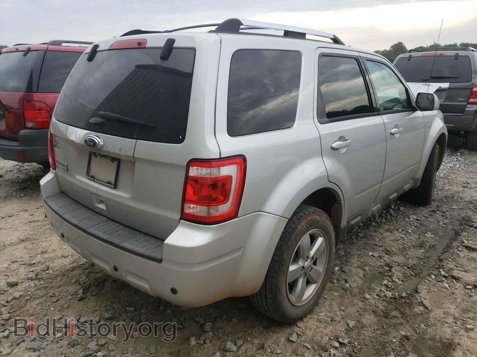 2011 FORD ESCAPE - VIN: 1FMCU0E73BKC16032 - Photo 4