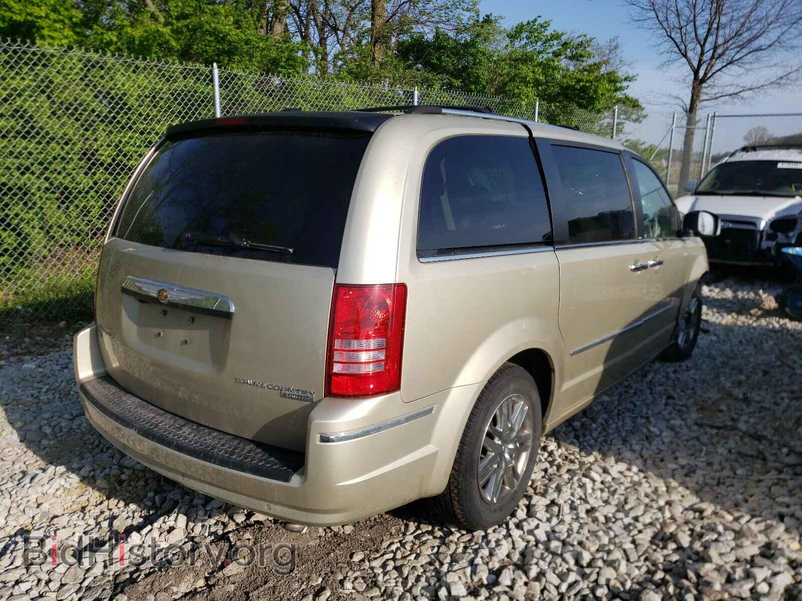 2010 CHRYSLER MINIVAN - VIN: 2A4RR6DX8AR239935 - Фото 4