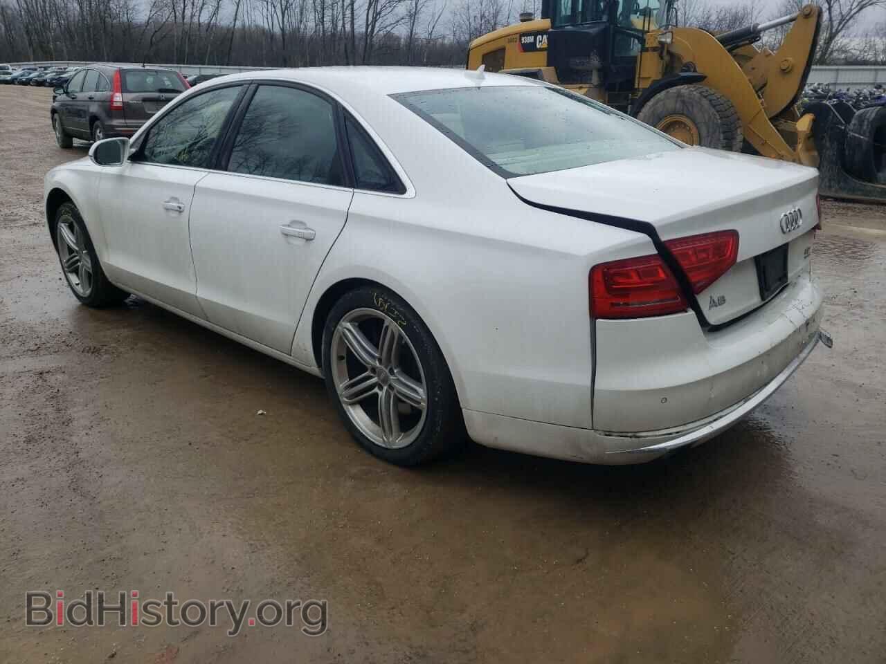 2011 AUDI A8 - VIN: WAUAVAFD0BN000654 - Фото 3