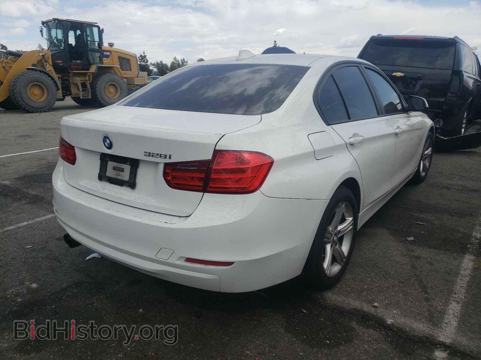 2012 BMW 3 SERIES - VIN: WBA3C1C5XCF433129 - Фото 4