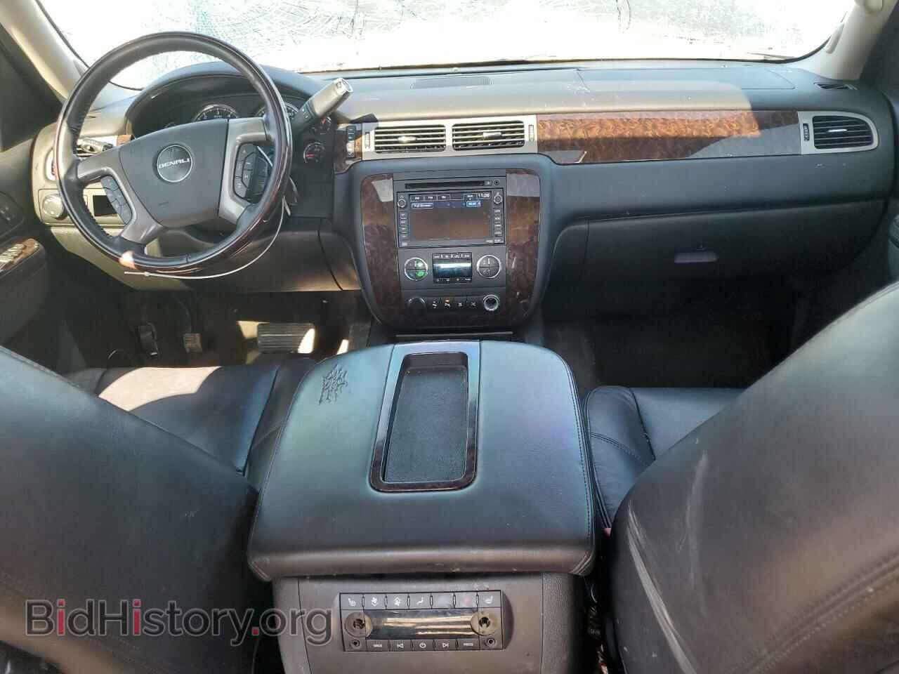 2010 GMC YUKON - VIN: 1GKUKEEF5AR184357 - Photo 8