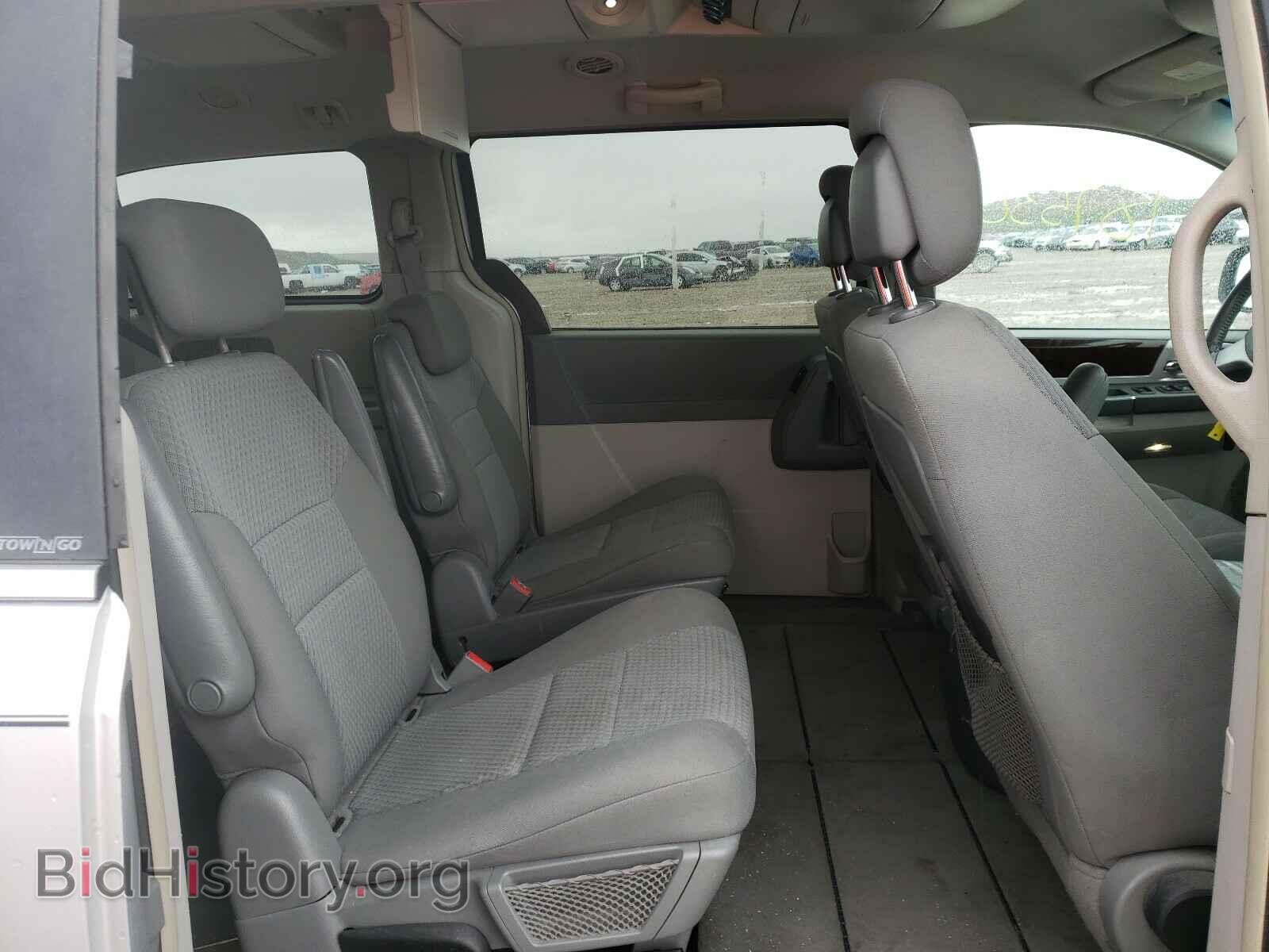 2010 CHRYSLER MINIVAN - VIN: 2A4RR5D18AR266851 - Фото 6