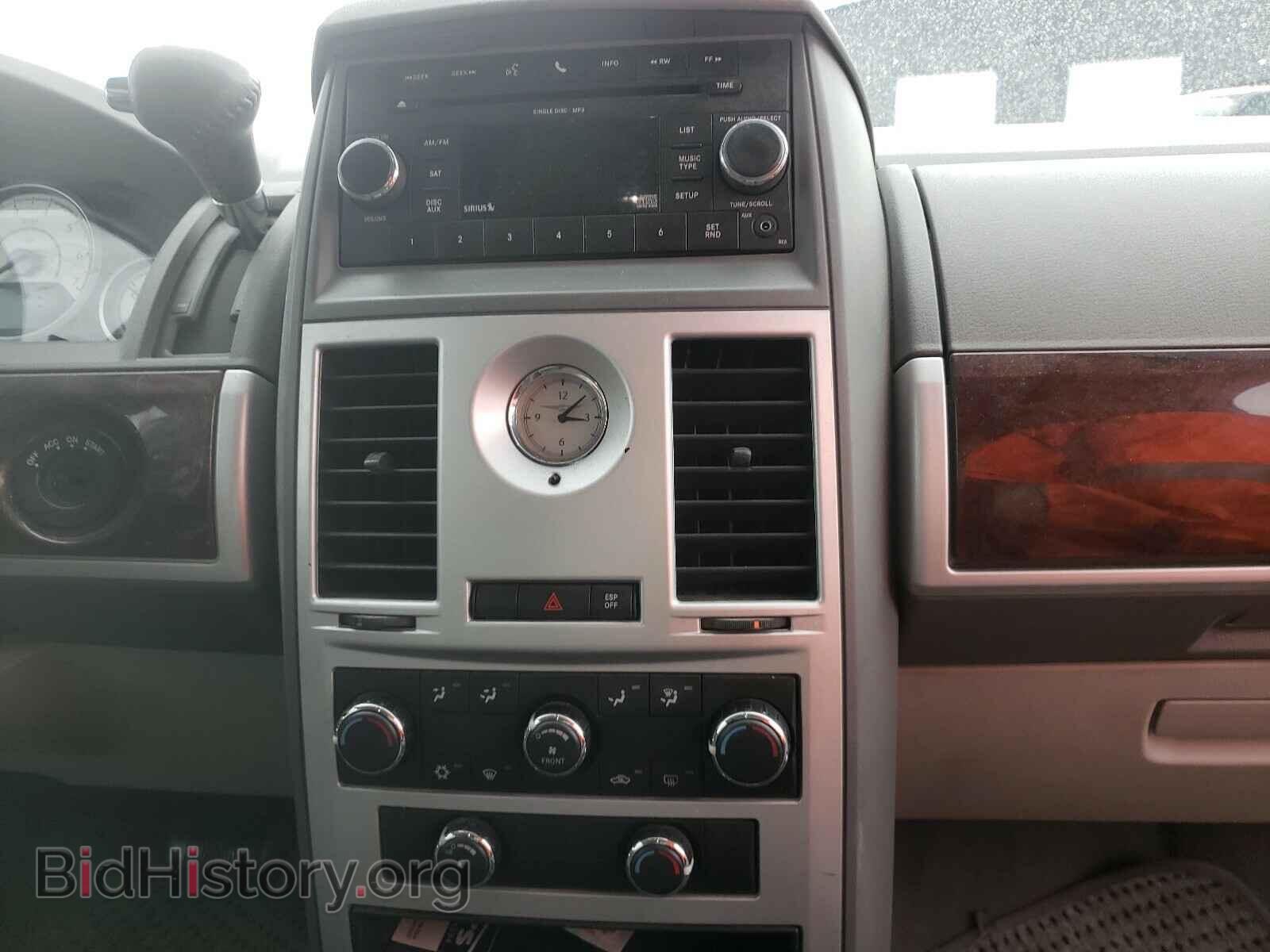 2010 CHRYSLER MINIVAN - VIN: 2A4RR5D18AR266851 - Фото 9
