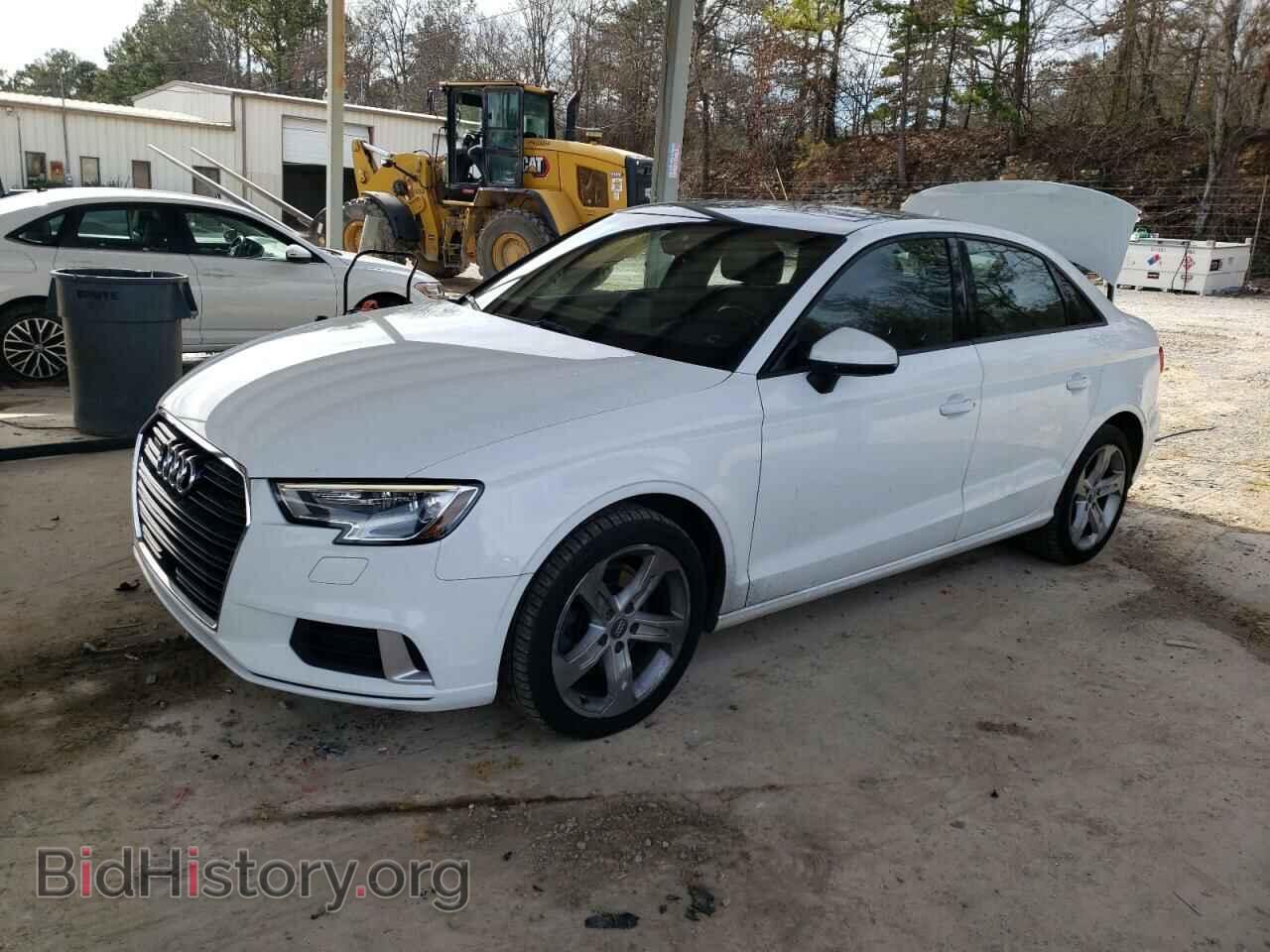 Фотография WAUB8GFF3H1059231 - AUDI A3 2017