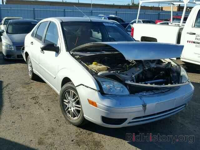 Photo 1FAFP34N75W255607 - FORD FOCUS 2005