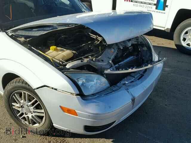 2005 FORD FOCUS - VIN: 1FAFP34N75W255607 - Фото 10
