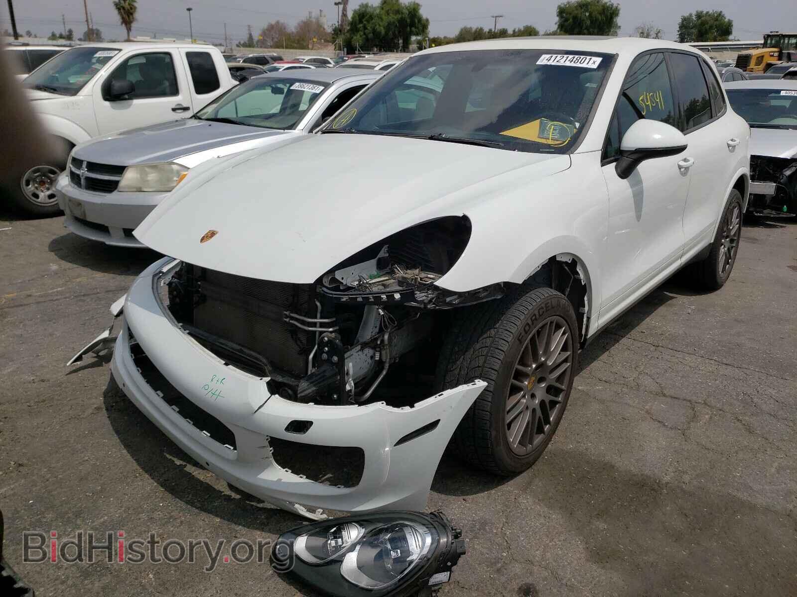 2017 PORSCHE CAYENNE - VIN: WP1AA2A21HKA87919 - Фото 2