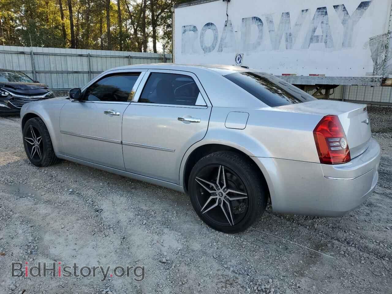 2010 CHRYSLER 300 - VIN: 2C3CA5CV7AH265885 - Фото 2