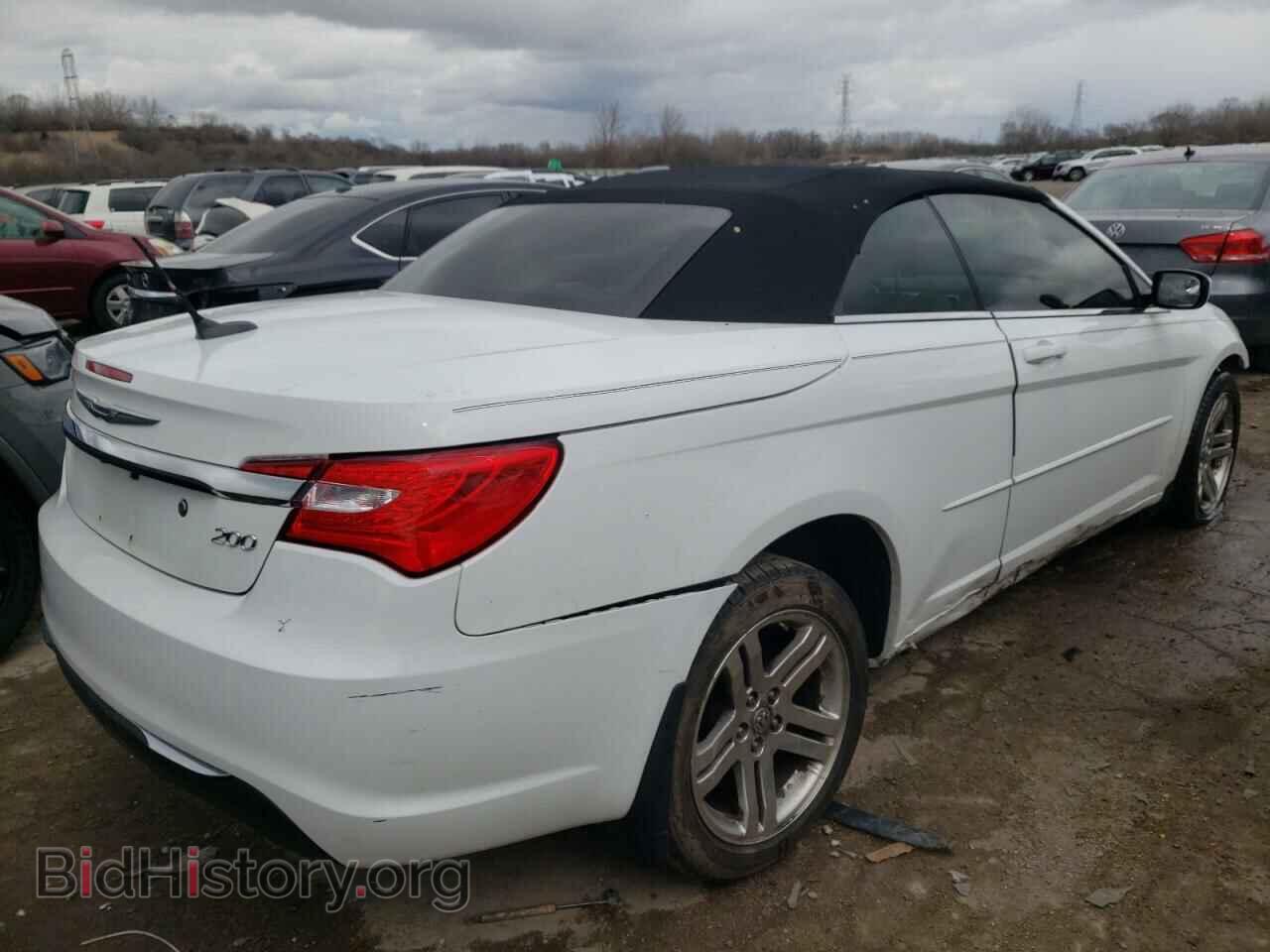 2014 CHRYSLER 200 - VIN: 1C3BCBEGXEN131176 - Фото 4
