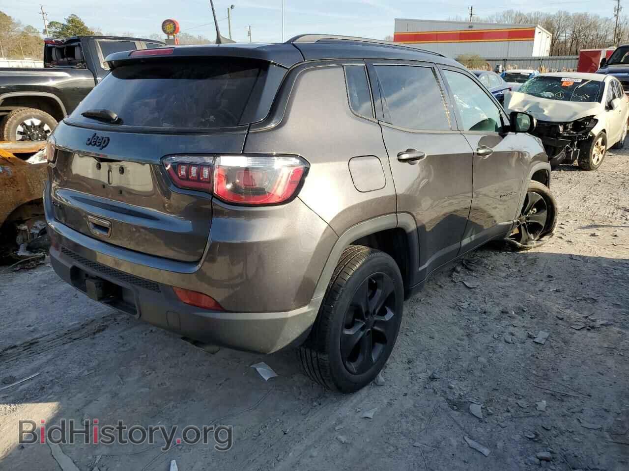 2018 JEEP COMPASS - VIN: 3C4NJDBB0JT298904 - Фото 3
