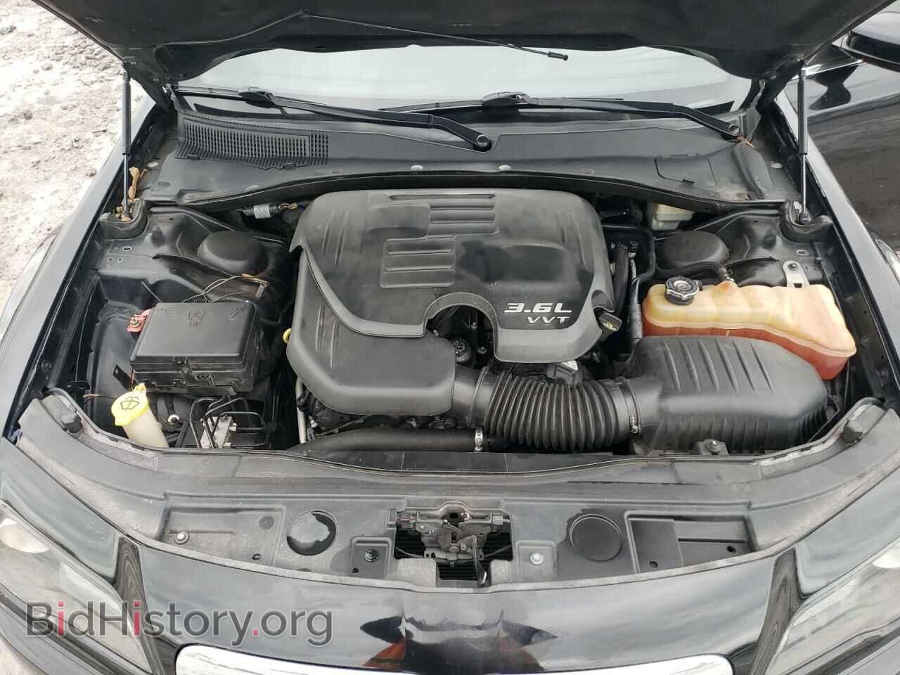2014 CHRYSLER 300 - VIN: 2C3CCABG4EH143092 - Фото 11