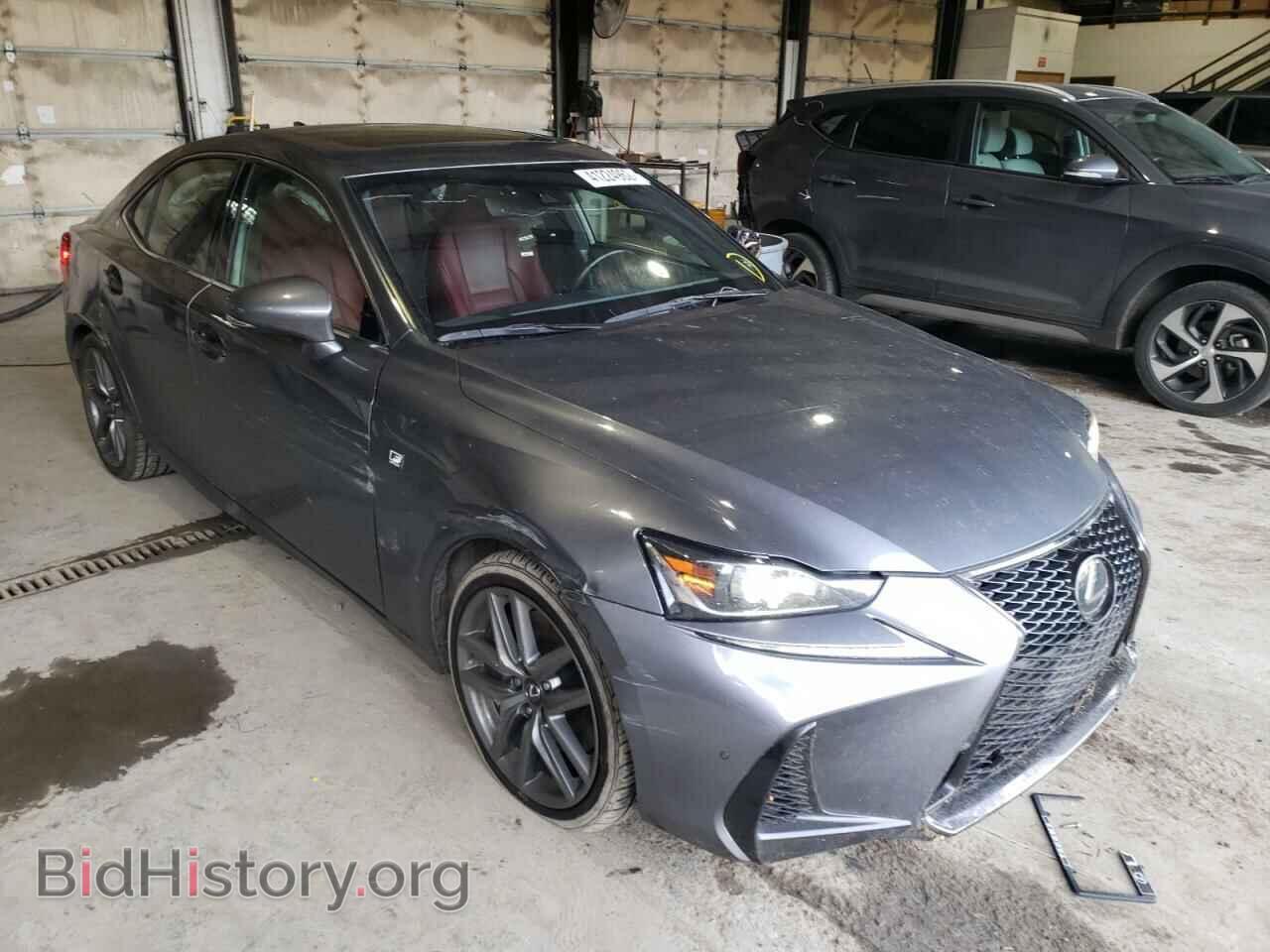Photo JTHC81D20J5030836 - LEXUS IS 2018