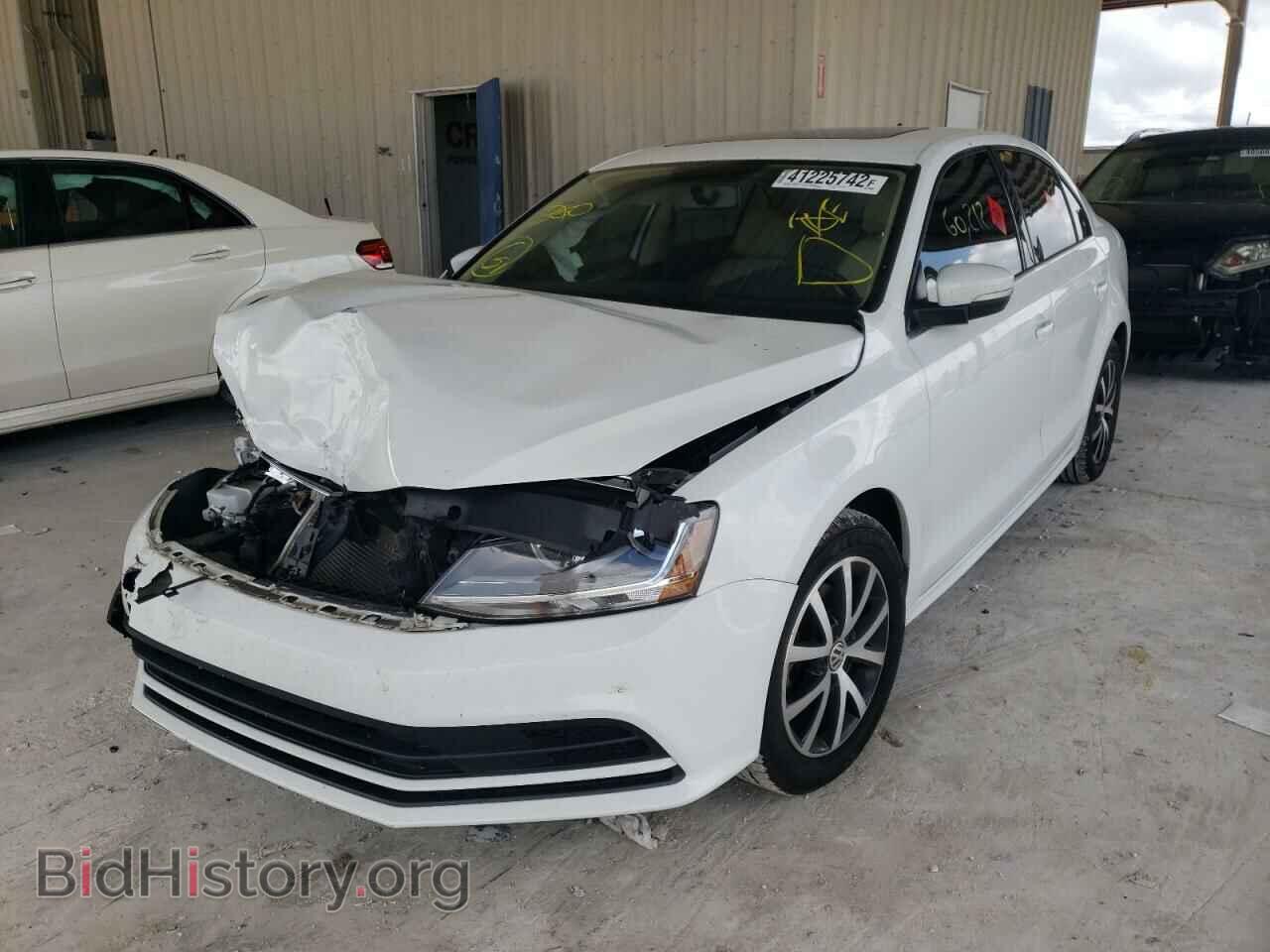 2017 VOLKSWAGEN JETTA - VIN: 3VWDB7AJXHM236639 - Фото 2
