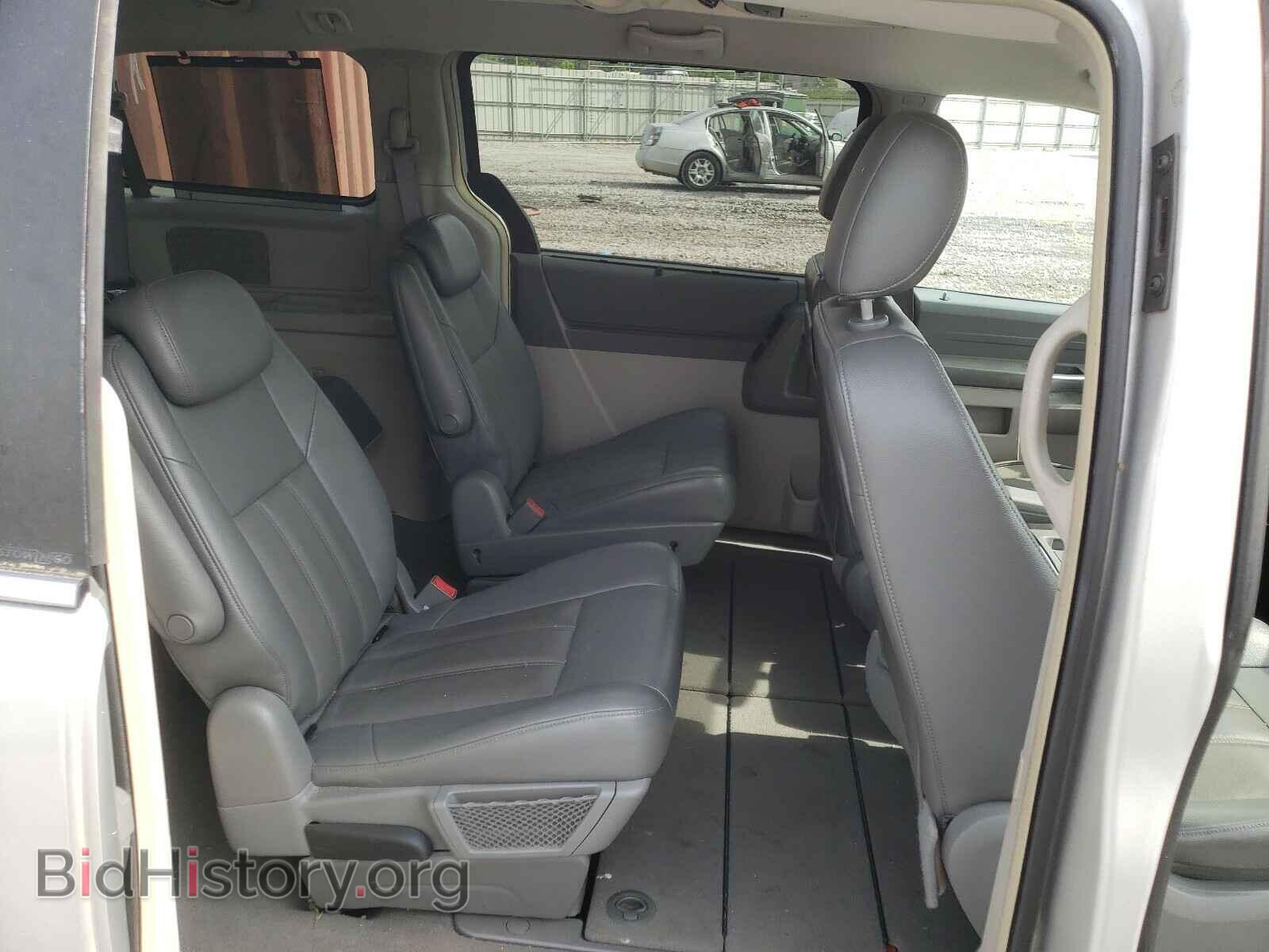 2008 CHRYSLER MINIVAN - VIN: 2A8HR54PX8R138619 - Фото 6