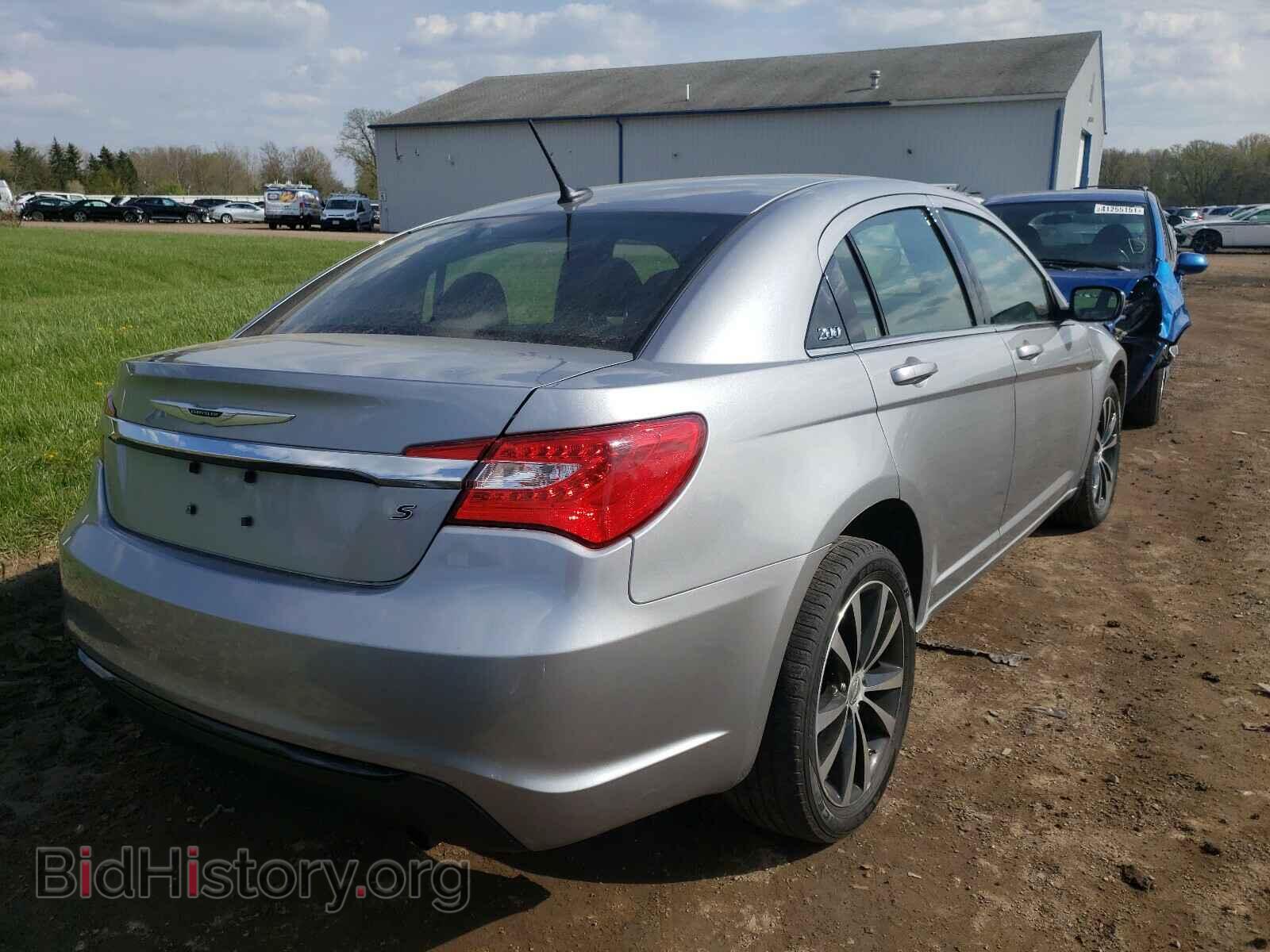 2013 CHRYSLER 200 - VIN: 1C3CCBBB7DN543230 - Фото 4