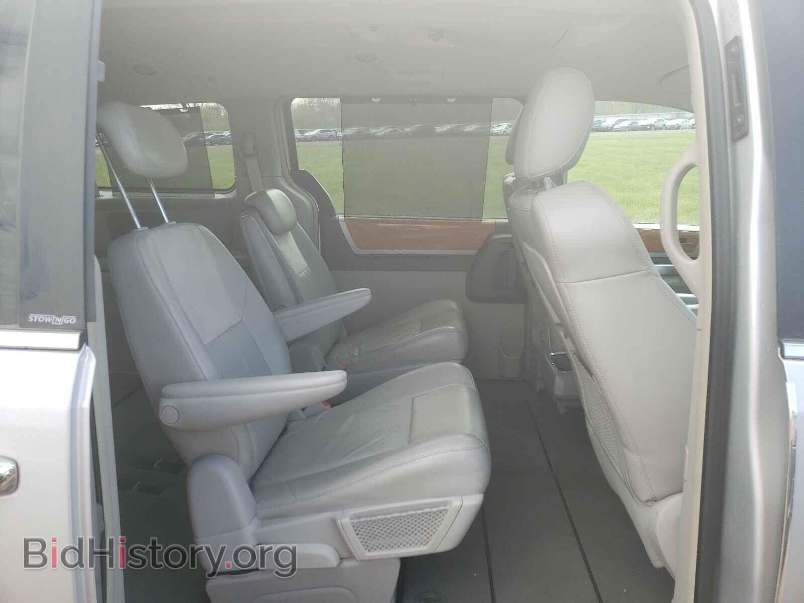 2010 CHRYSLER MINIVAN - VIN: 2A4RR6DX3AR240054 - Фото 6