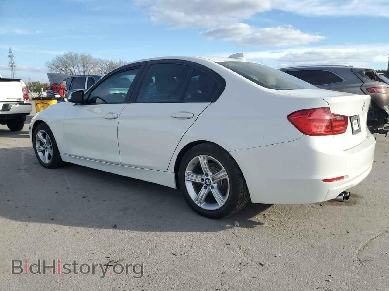 2013 BMW 3 SERIES - VIN: WBA3A5C54DJ460712 - Фото 2