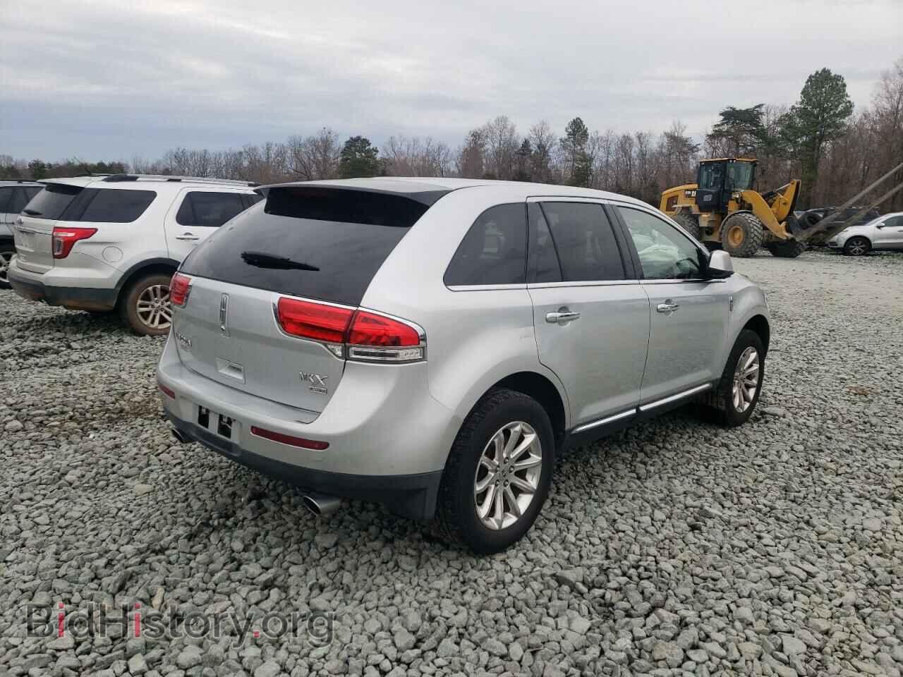 2011 LINCOLN MKX - VIN: 2LMDJ8JKXBBJ07409 - Photo 3