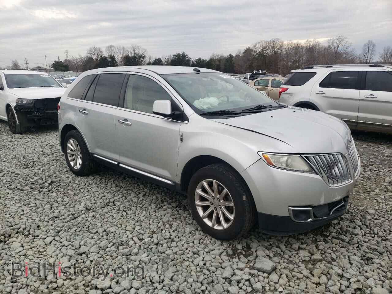2011 LINCOLN MKX - VIN: 2LMDJ8JKXBBJ07409 - Photo 4