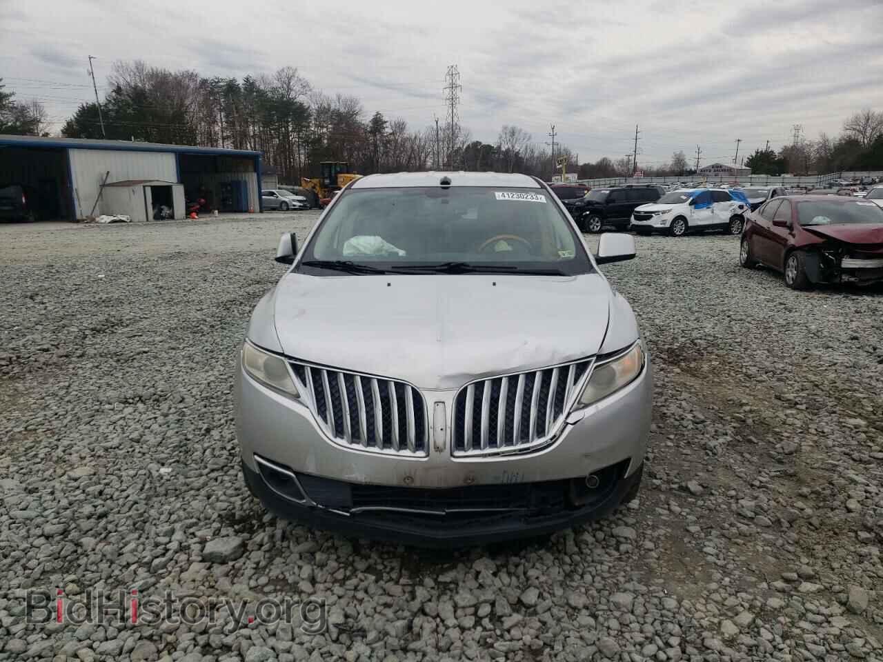 2011 LINCOLN MKX - VIN: 2LMDJ8JKXBBJ07409 - Photo 5