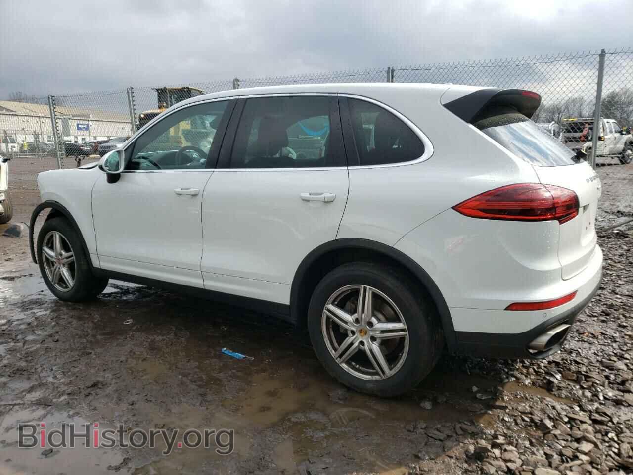 2016 PORSCHE CAYENNE - VIN: WP1AA2A21GLA05289 - Фото 2