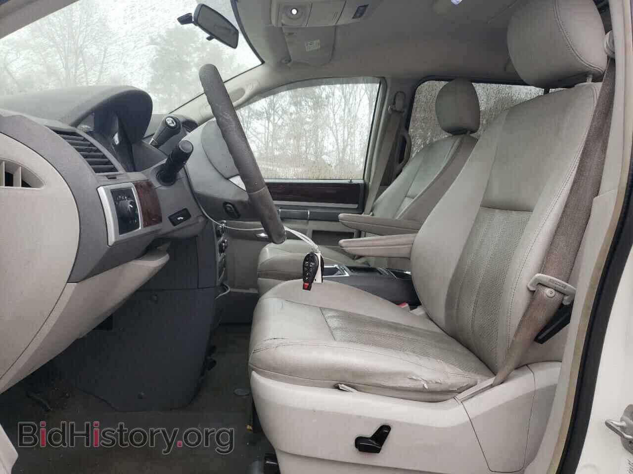 2009 CHRYSLER MINIVAN - VIN: 2A8HR54149R668033 - Фото 7