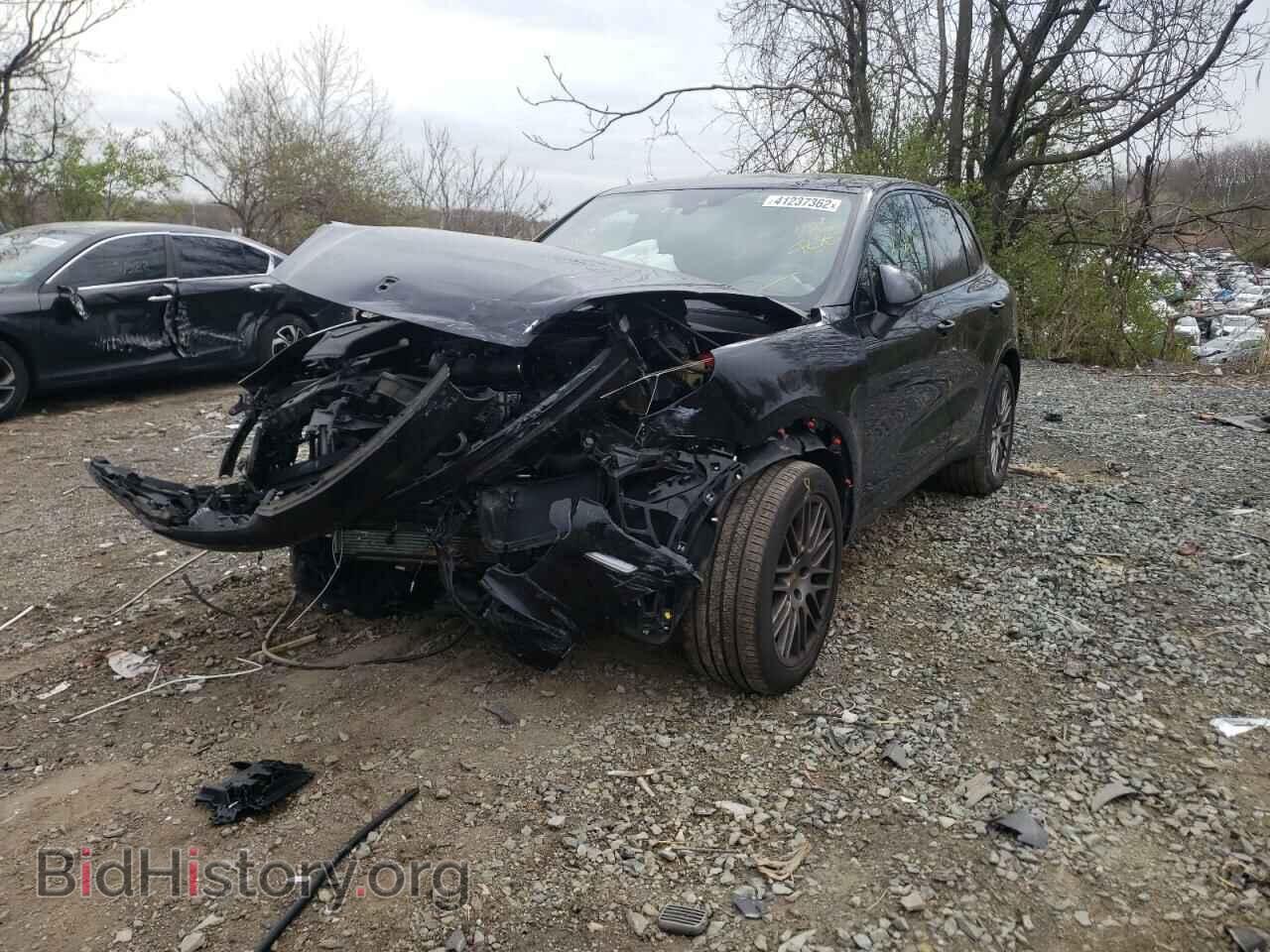 2017 PORSCHE CAYENNE - VIN: WP1AA2A25HKA92105 - Фото 2
