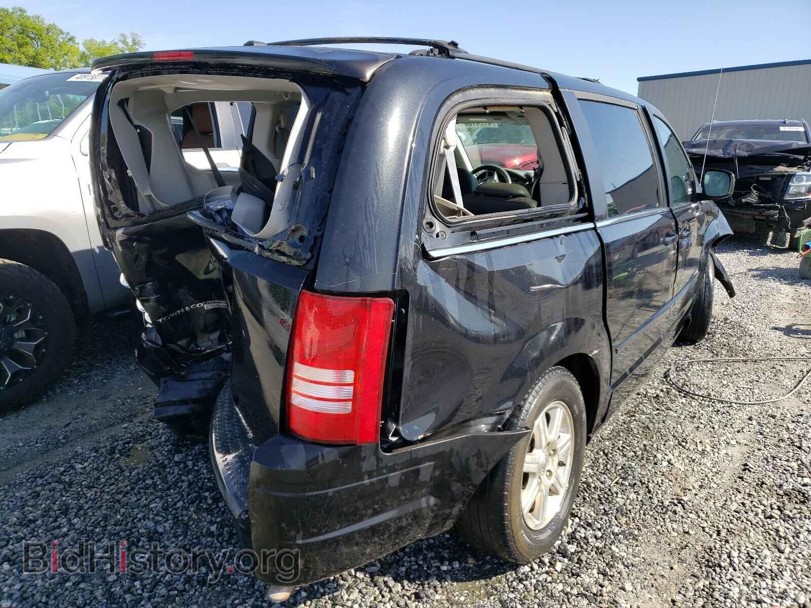 2008 CHRYSLER MINIVAN - VIN: 2A8HR54P28R803528 - Фото 3