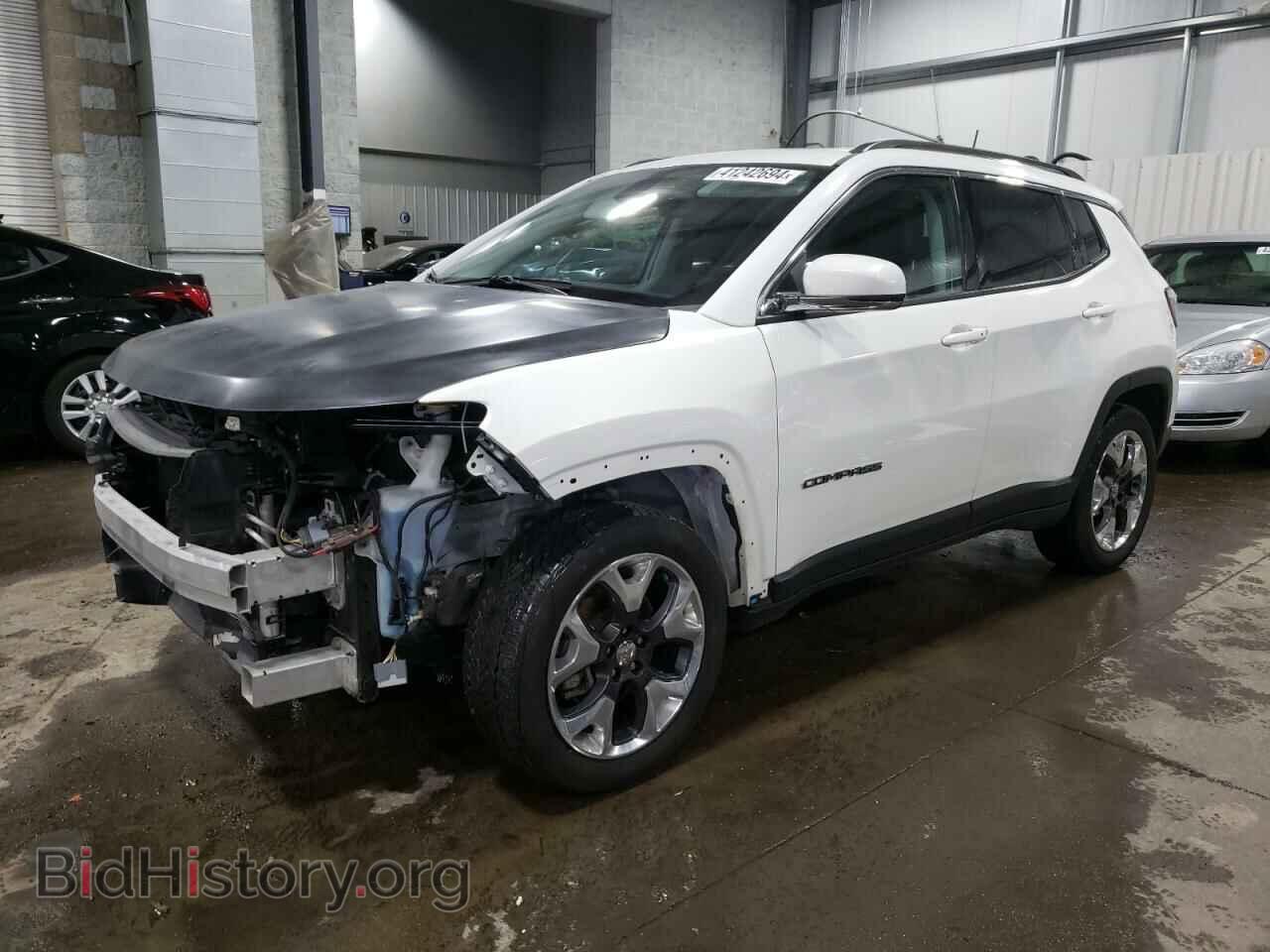 Фотография 3C4NJDCB4HT640492 - JEEP COMPASS 2017