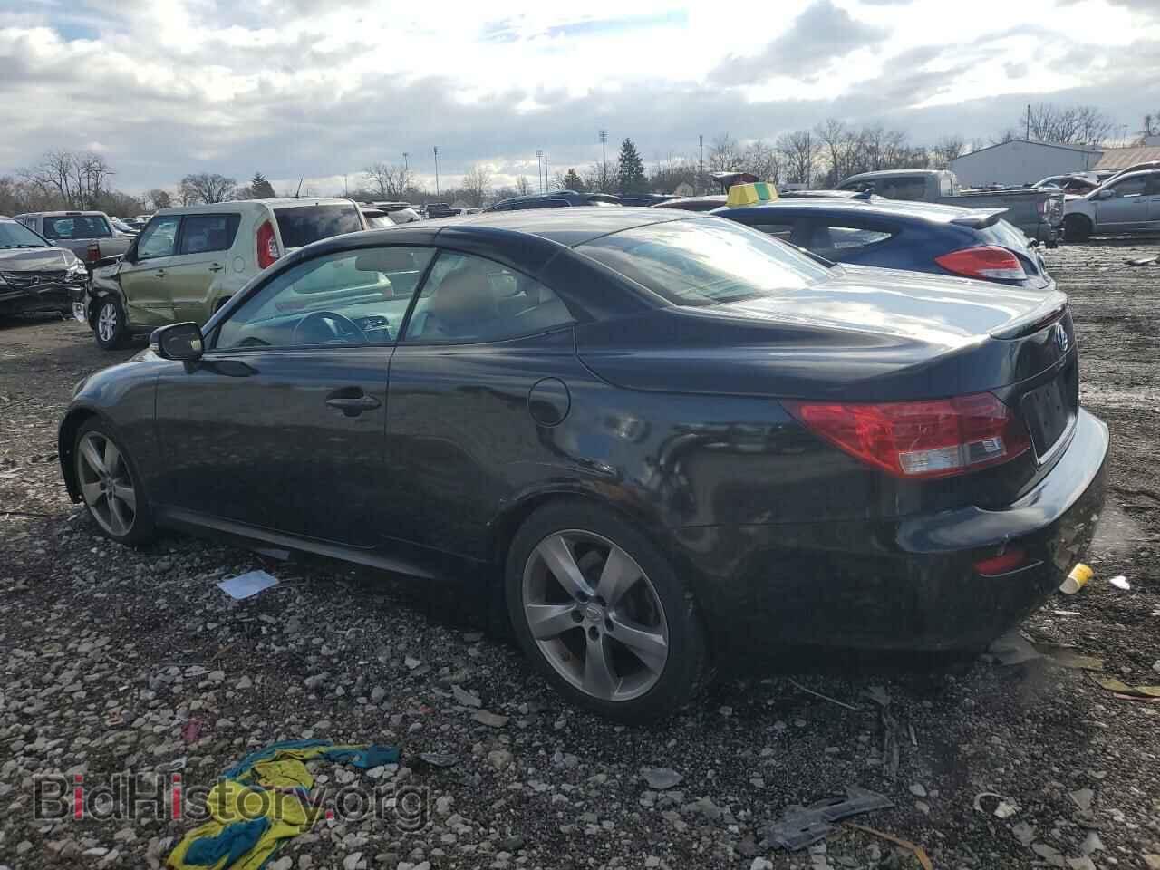 2011 LEXUS IS - VIN: JTHFF2C25B2519813 - Photo 2