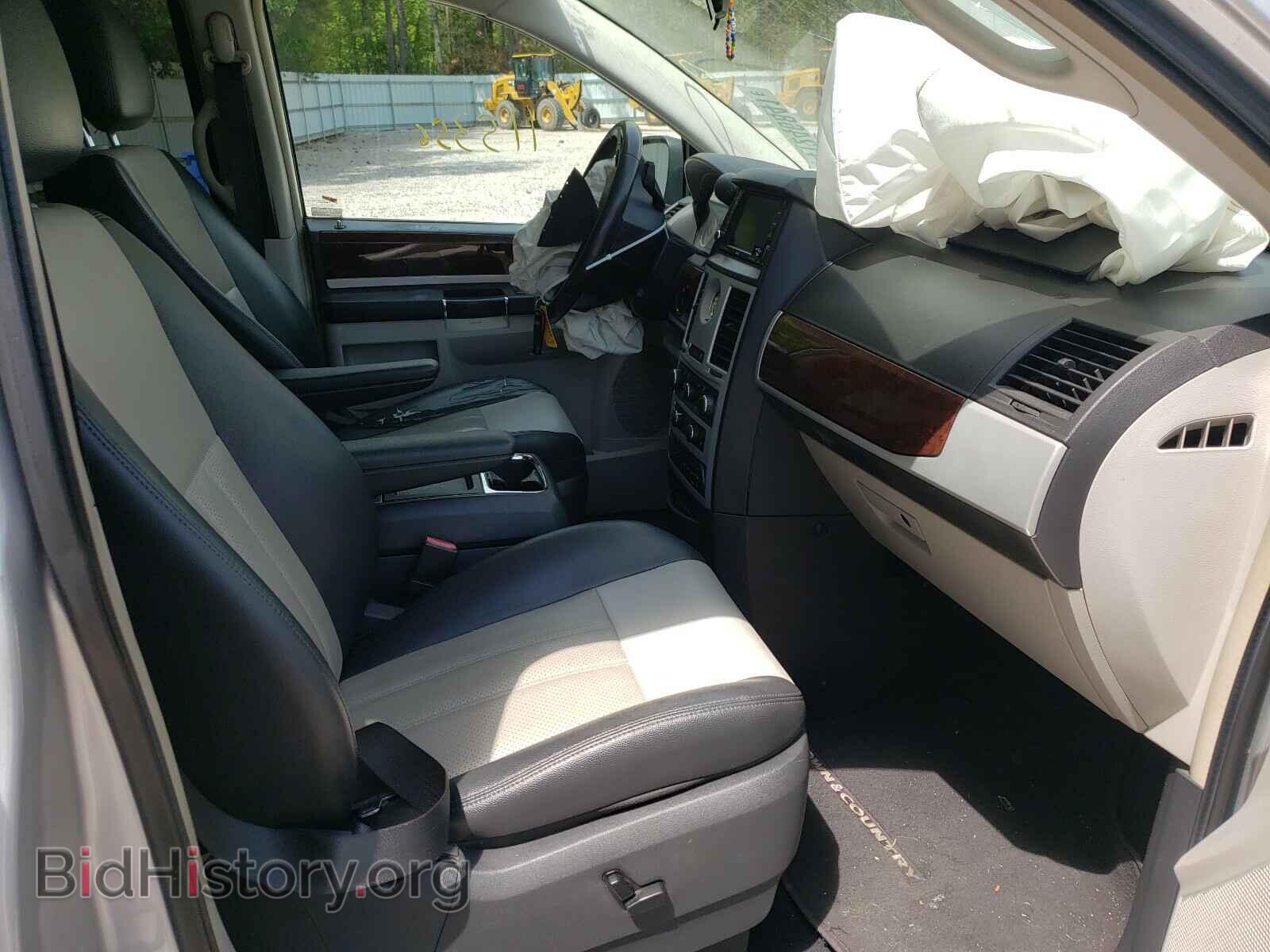2010 CHRYSLER MINIVAN - VIN: 2A4RR8DX0AR358381 - Фото 5