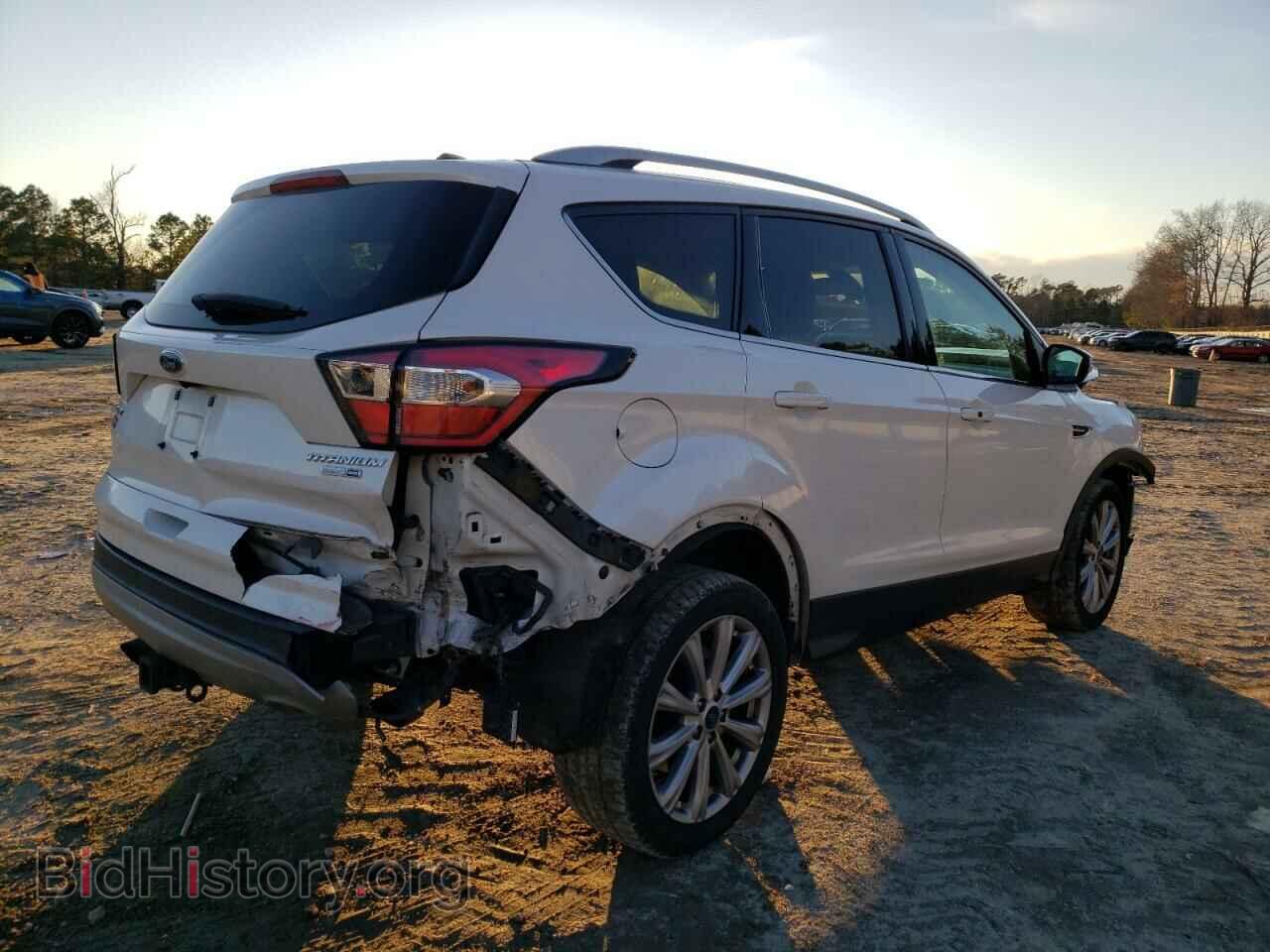 2017 FORD ESCAPE - VIN: 1FMCU9J9XHUB96872 - Фото 3
