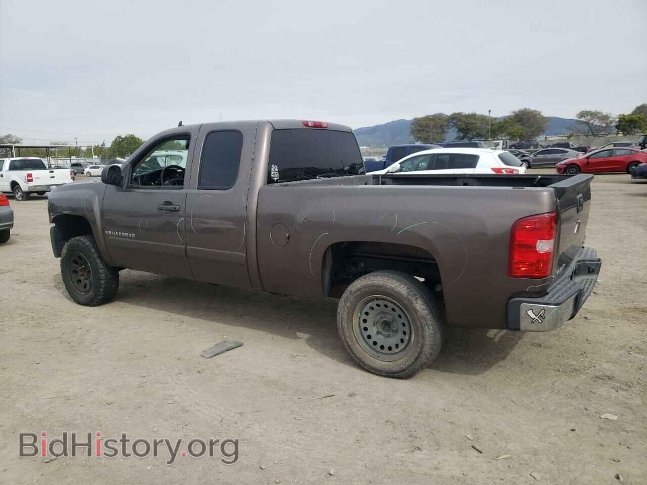 2007 CHEVROLET SILVERADO - VIN: 2GCEC19C071690573 - Фото 2