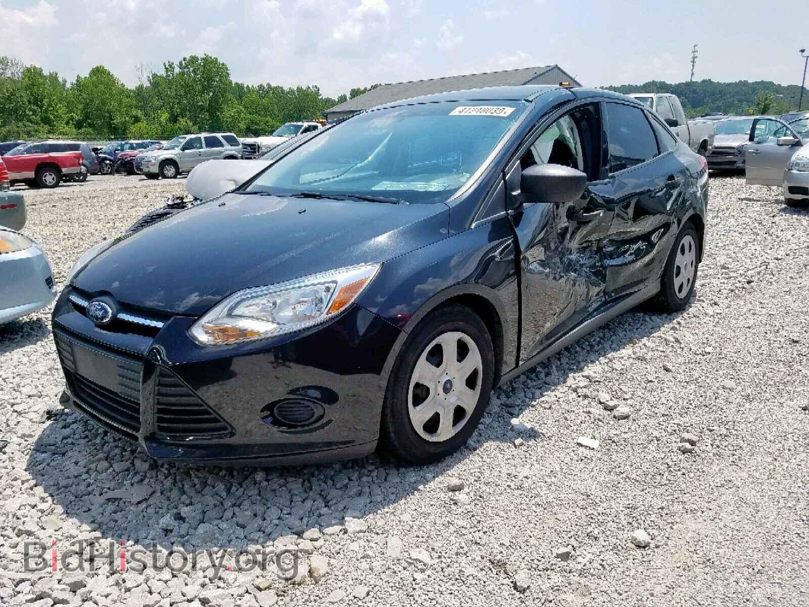 2014 FORD FOCUS - VIN: 1FADP3E27EL128868 - Фото 2