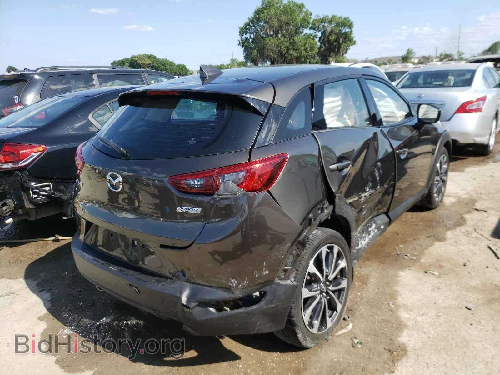 2019 MAZDA CX-3 - VIN: JM1DKDC72K0403962 - Фото 4