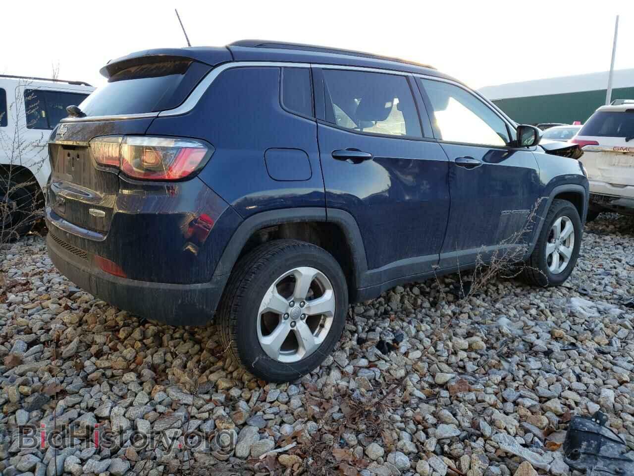 2018 JEEP COMPASS - VIN: 3C4NJDBB0JT261545 - Фото 3