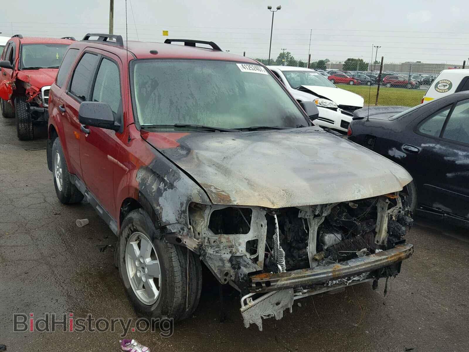 Фотография 1FMCU0D76BKC51410 - FORD ESCAPE 2011