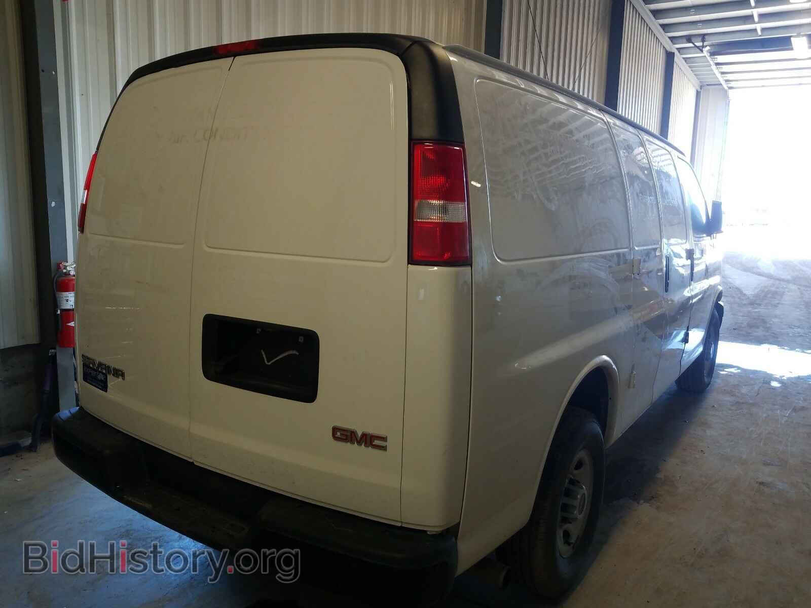 2018 GMC SAVANA - VIN: 1GTW7AFGXJ1171737 - Фото 4