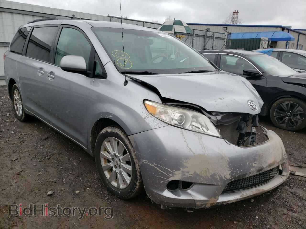 Photo 5TDJK3DC3CS037324 - TOYOTA SIENNA 2012